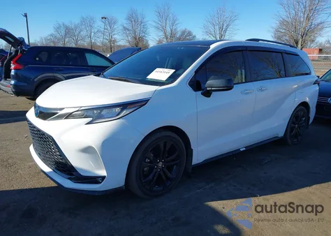 2022 Toyota Sienna Xse z USA, uszkodzony, nr VIN 5TDDRKEC1NS095906